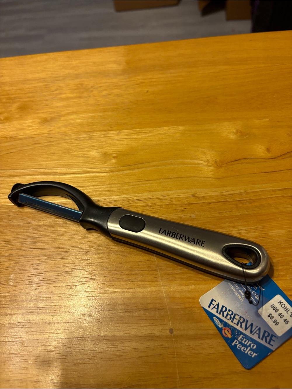 Farberware Silver and Black Euro Peeler